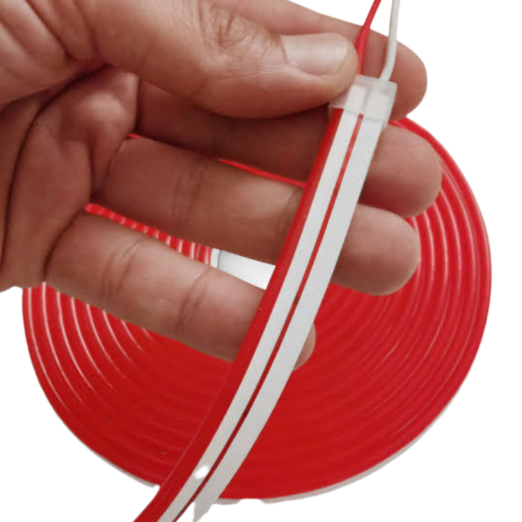 ریسه نئون فلکسی 12 ولت برش 2/5سانتی 2835-8MM-120D (قیمت بر حسب یک متر طول)
